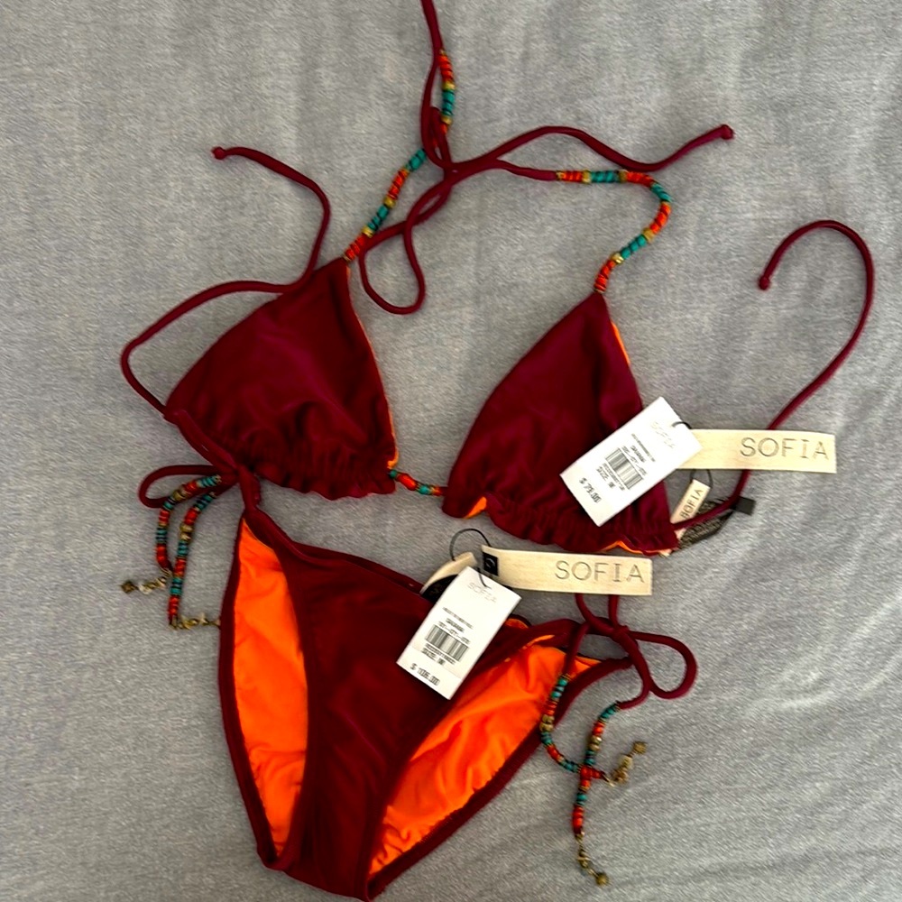 NWT SOFIA by ViX Burgundy & Orange Savana reversible bikini. Has Hygienic liner